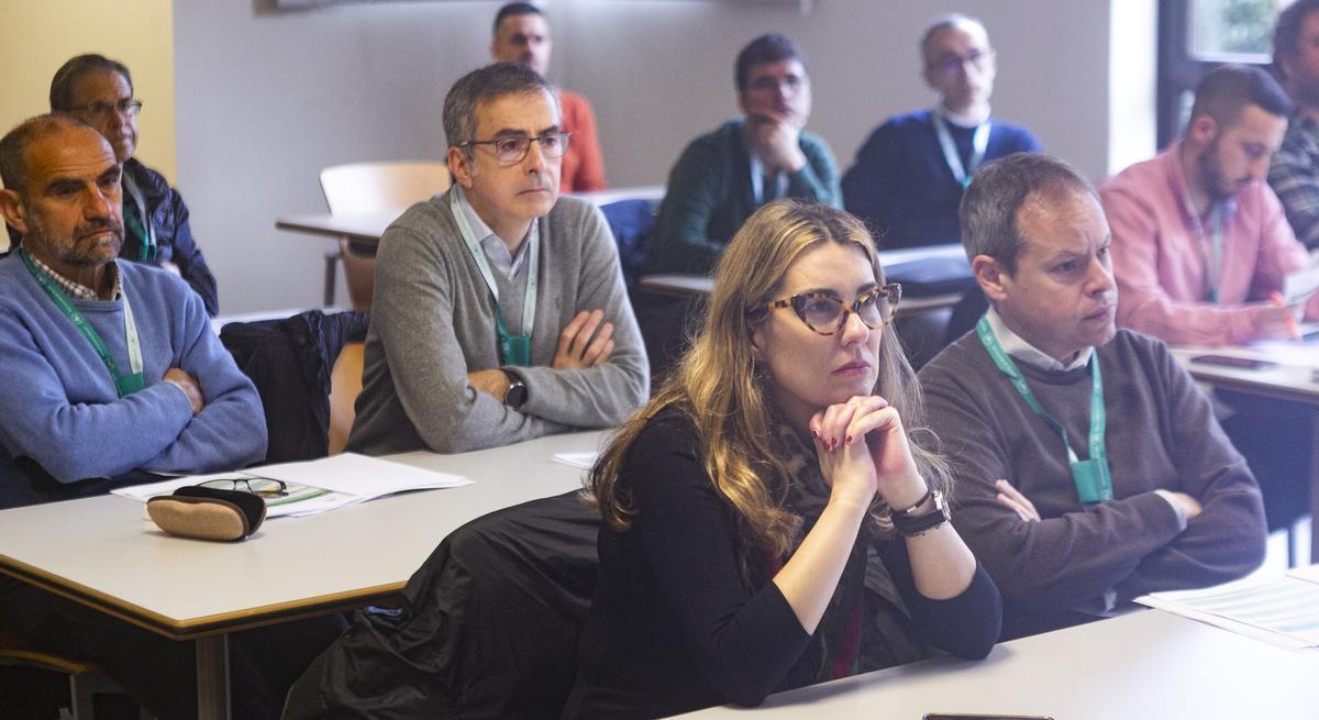 Investigadores de centros tecnológicos durante las jornadas.