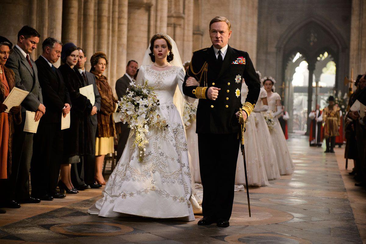 La actriz Claire Foy es Isabel II en 'The Crown': así fue su boda en la serie