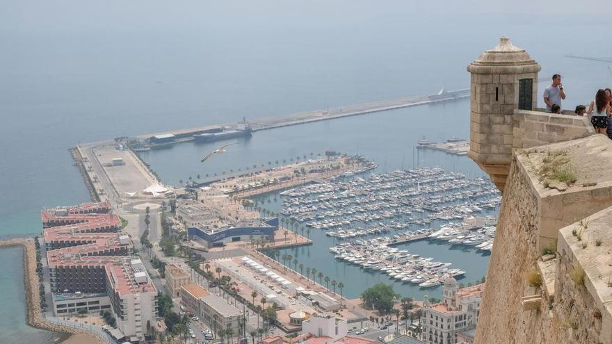 Alicante, comprometida con la democracia y su tradición