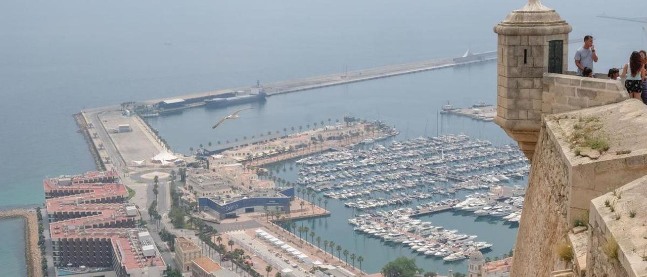 Panorámica de Alicante desde el castillo de Santa Bárbara