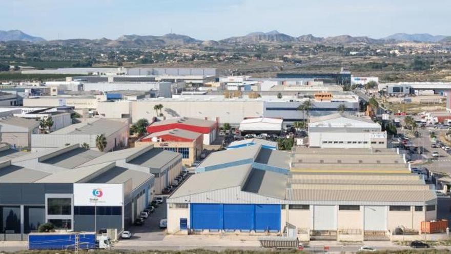 Panorámica del Polígono Industrial de las Atalayas, en Alicante, uno de los recintos pendientes de ampliación.