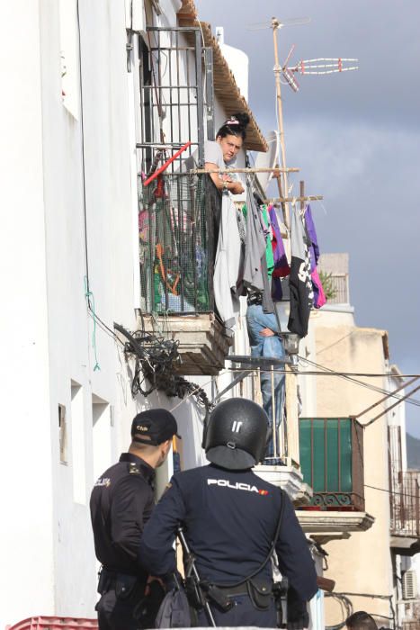 Operativo especial para el desalojo de sa Penya.