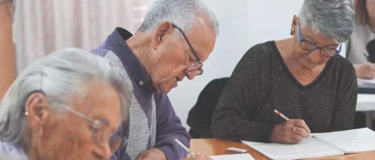 Personas mayores | Así han celebrado los 30 años de los talleres de memoria en Mallorca