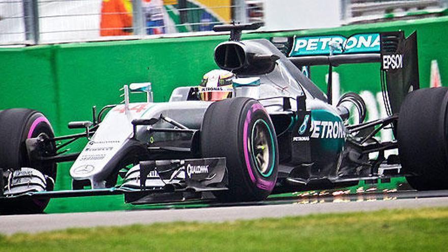 Hamilton, en el circuito  Gilles Villeneuve.