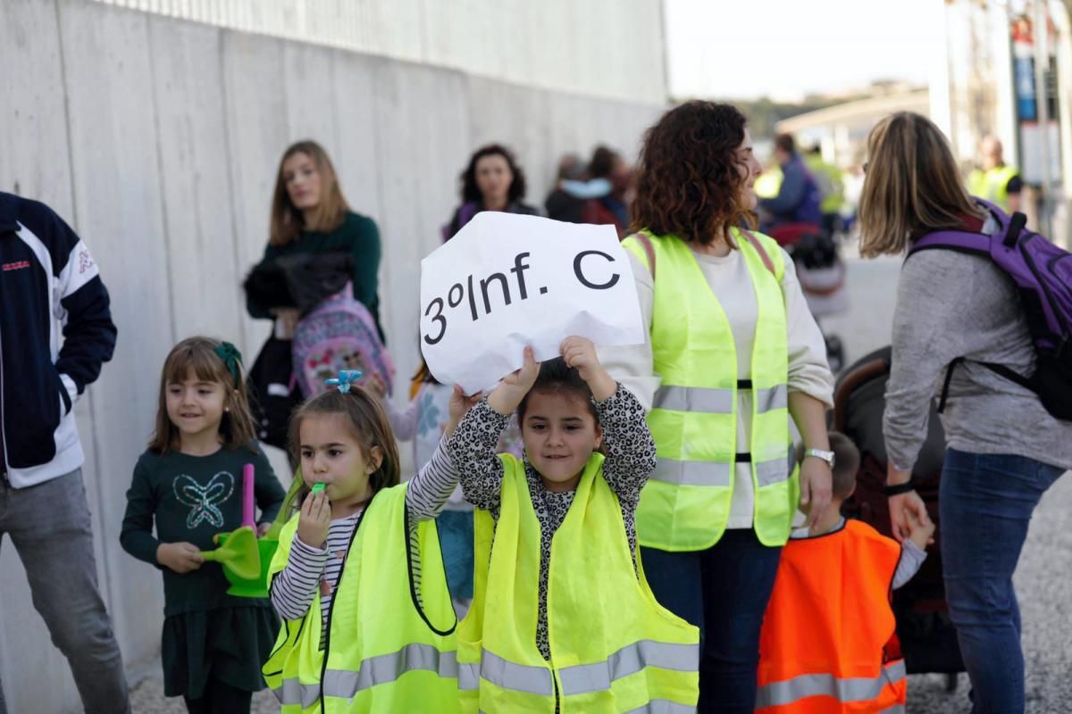 Protesta de las familias del colegio Parque Venecia