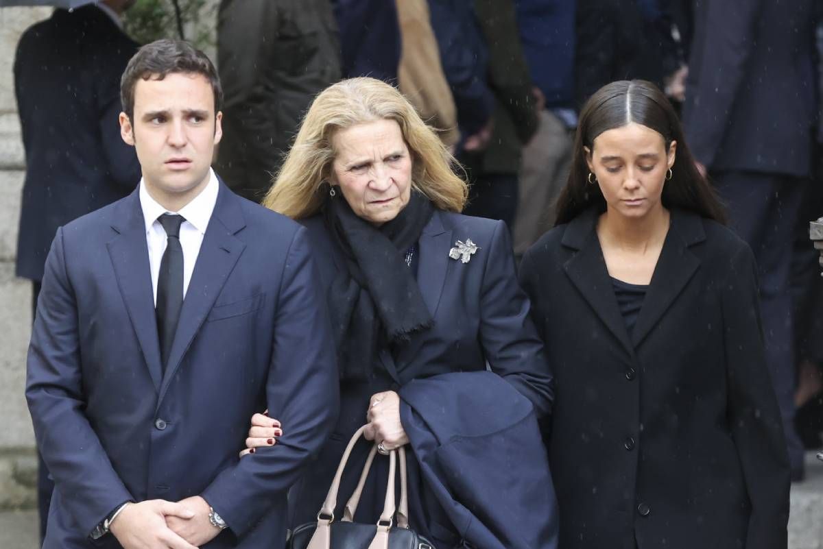 Froilán, la infanta Elena y Victoria Federica tras el funeral de Fernando Gómez-Acebo