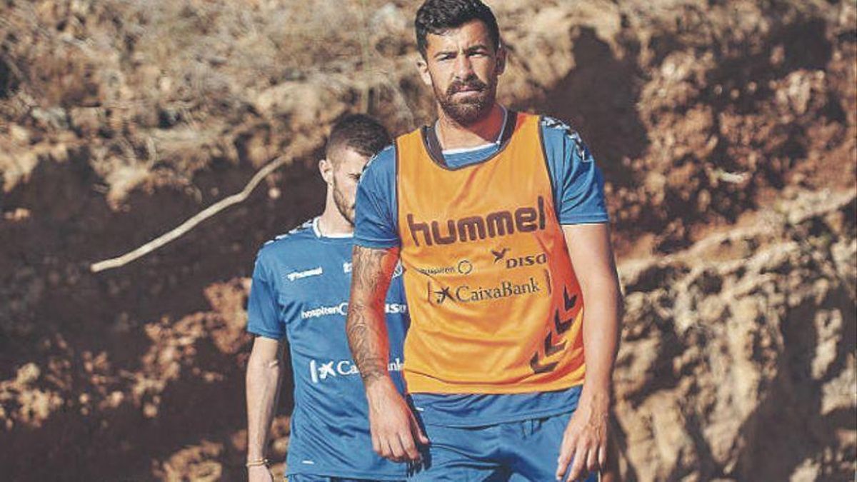 Alberto Jiménez, durante un entrenamiento. CD TENERIFE