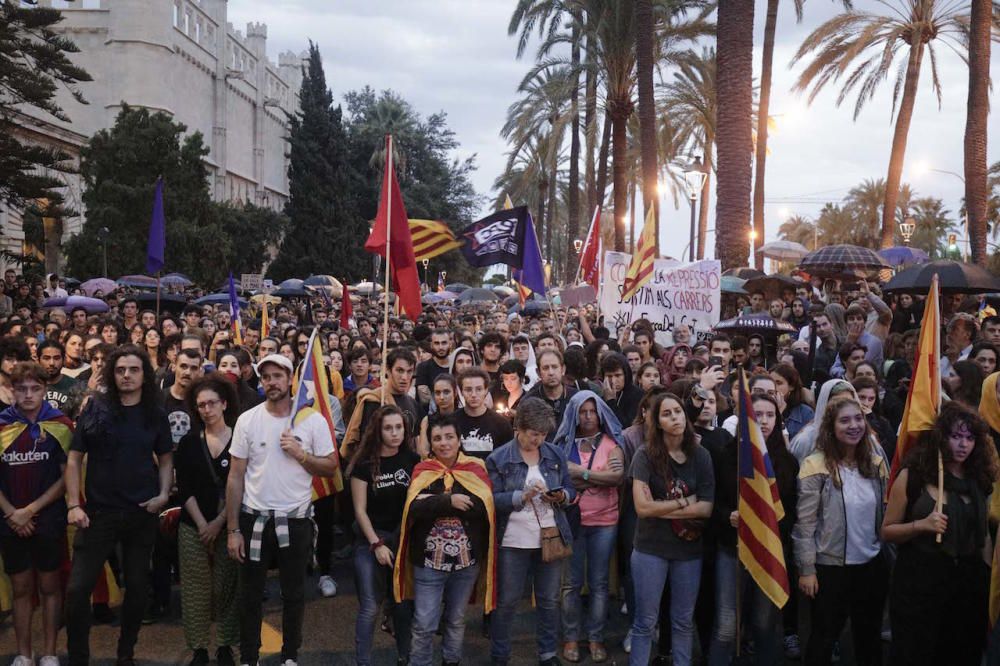 Miles de personas contra la sentencia del 'procés' en Palma