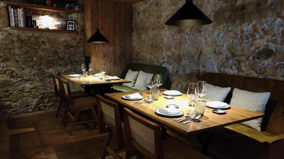 Mesas en el comedor de Puche.