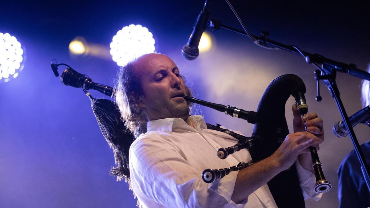 Óscar Ibáñez en uno de sus conciertos