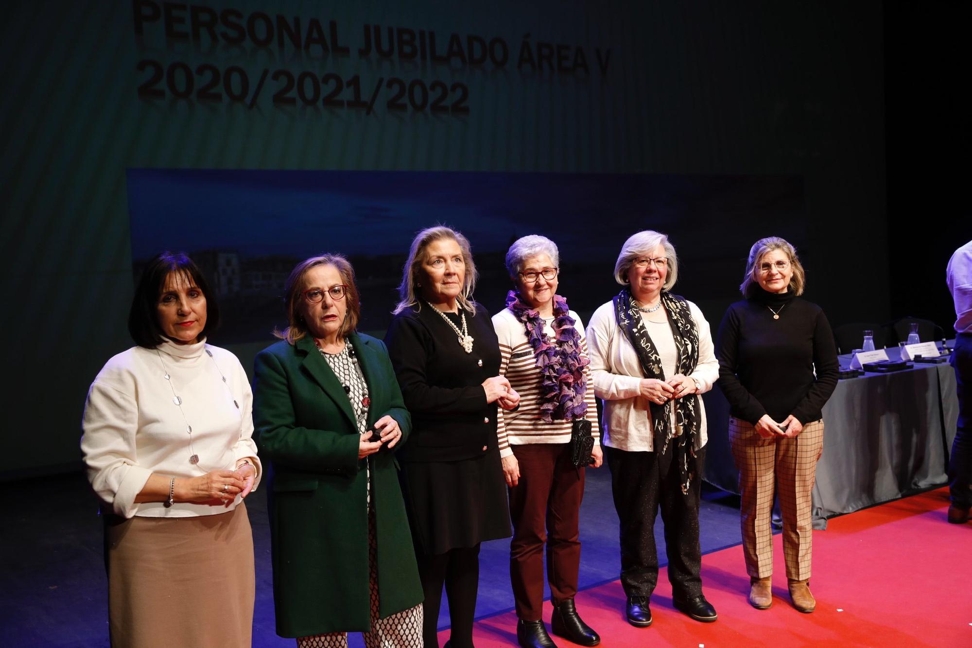 Multitudinaria gala de sanitarios jubilados de Gijón