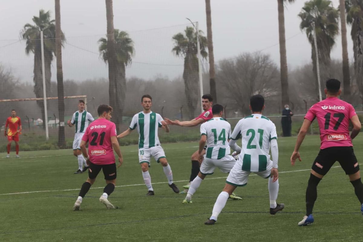 Las imágenes del Córdoba CF B-CD Ciudad de Lucena