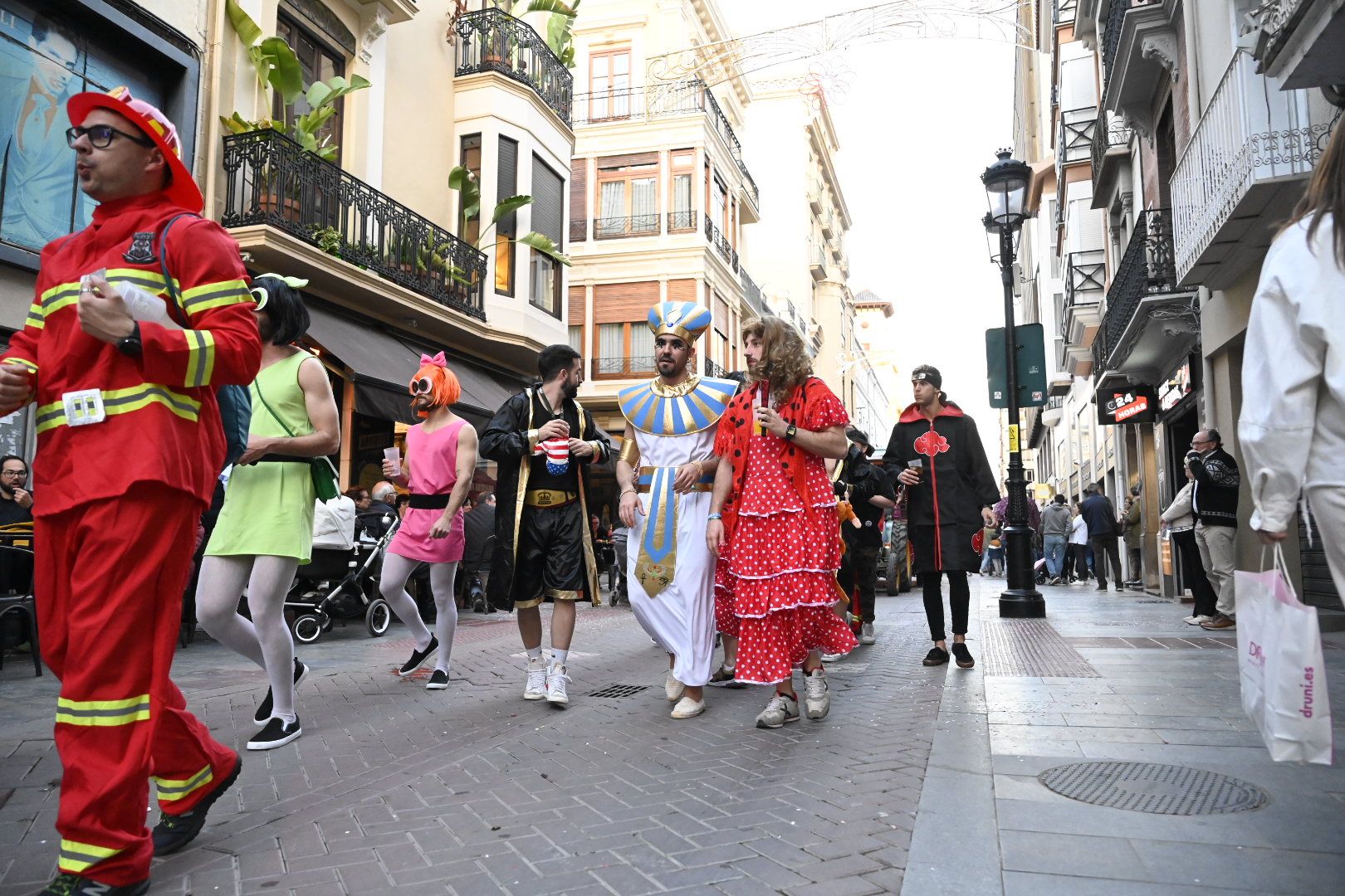 Desfile de collas y carros