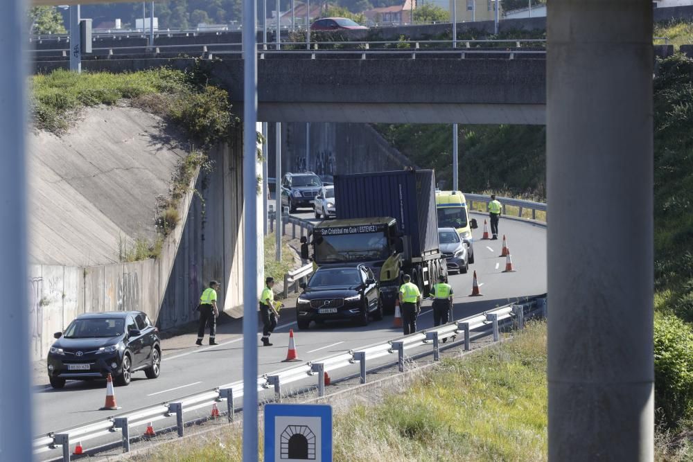 Tráfico corta hoy un carril de acceso a Vigo en la AP-9 para reconstruir el accidente mortal de tres menores en Teis