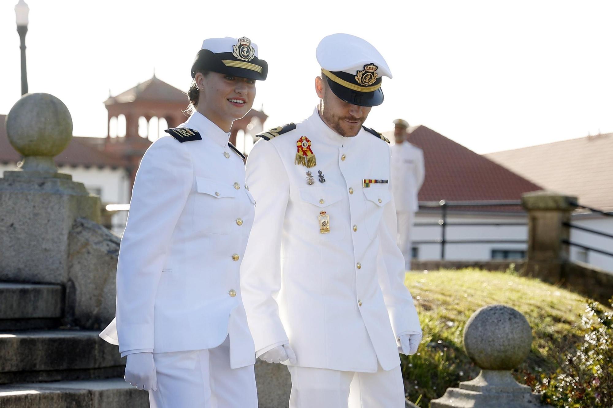 Leonor conoce de primera mano la Escuela Naval de Marín