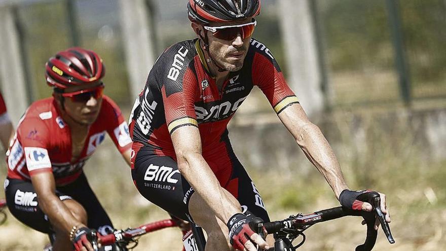 Samuel Sánchez enturbia el arranque de la Vuelta