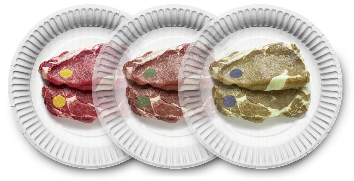 En la imagen se observa cómo cambia el color de la etiqueta según el estado de la carne