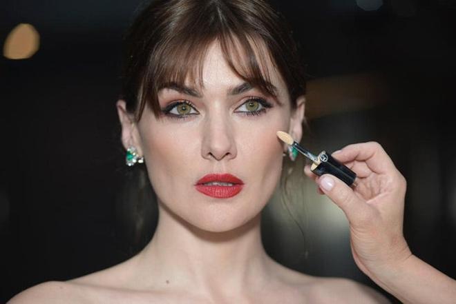 Maquillaje de la actriz Marta Nieto en los Premios Goya 2022 (Vicky Marcos para GIORGIO ARMANI BEAUTY)