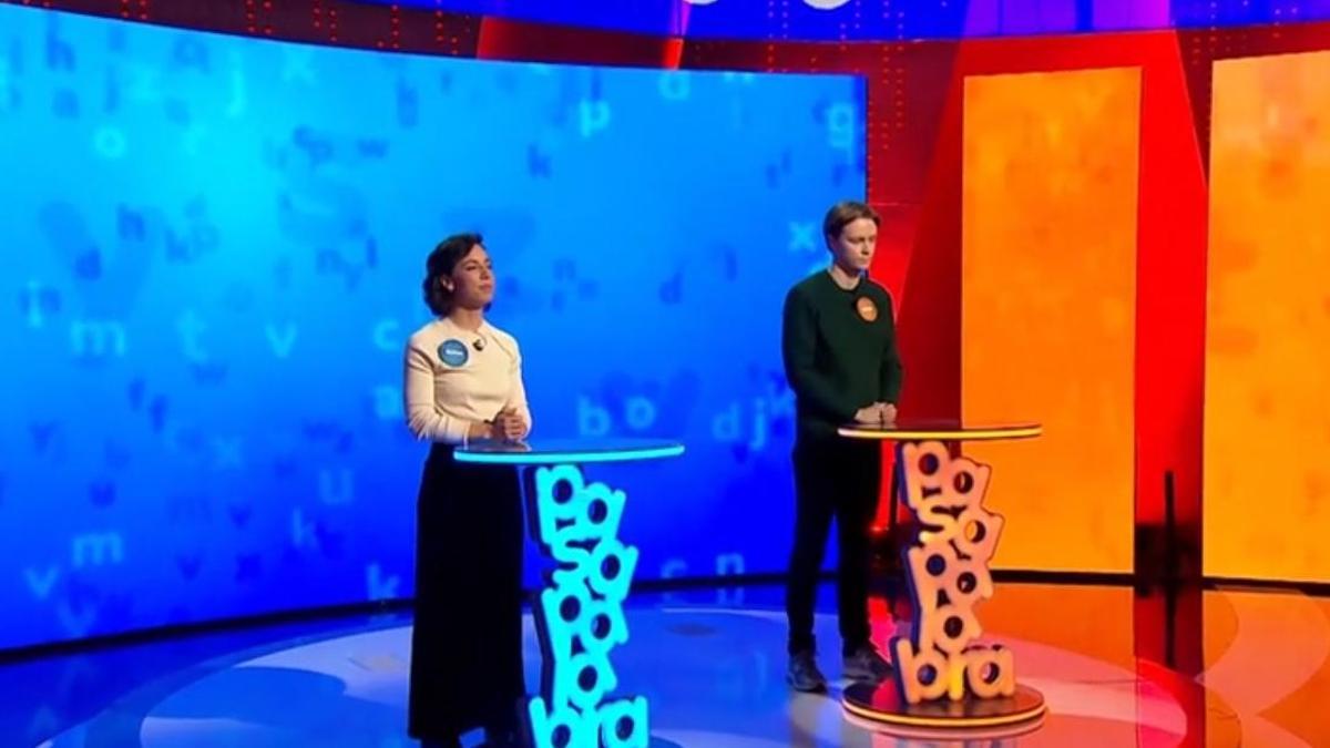 Manu y Rosa durante el último programa de Pasapalabra