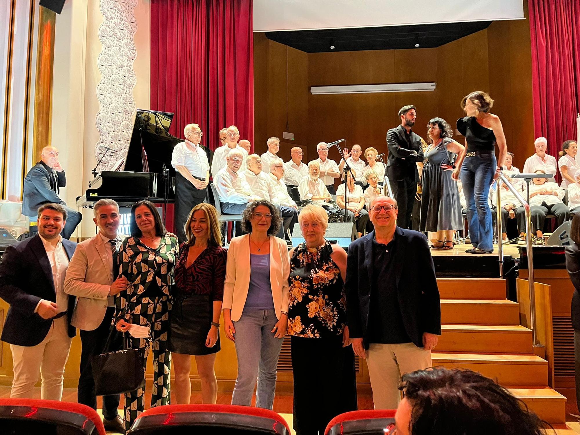 Concierto solidario del coro de la Asociación Familiares de Enfermos de Alzhéimer de València (AFAV), &#039;Les Veus de la Memòria&#039;.