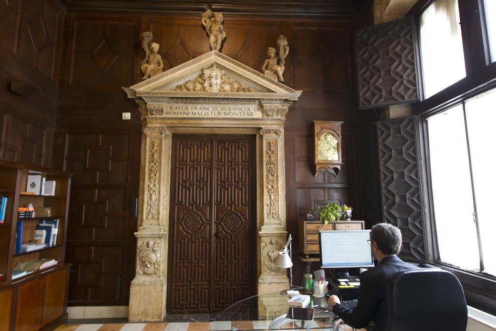 La puerta del Castillo de Montesa, ya en el Palau de la Generalitat.