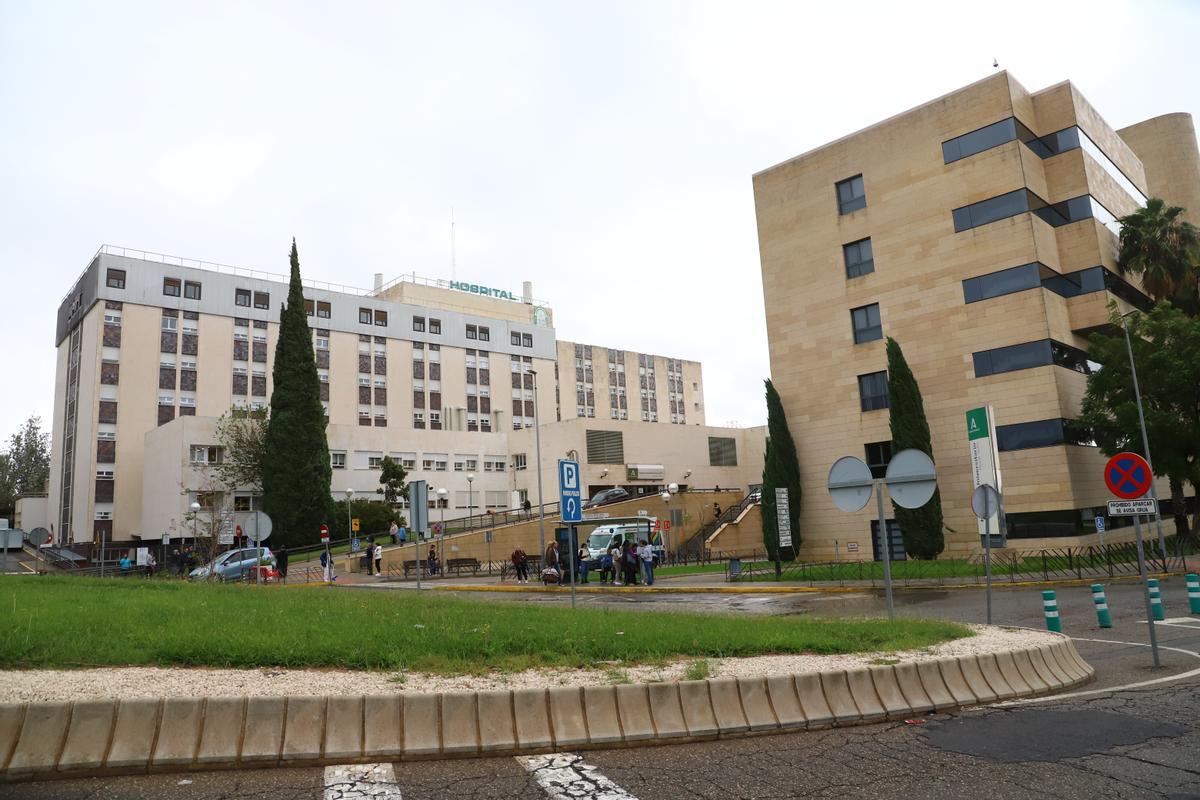 Fachada edificio Hospital Reina Sofía