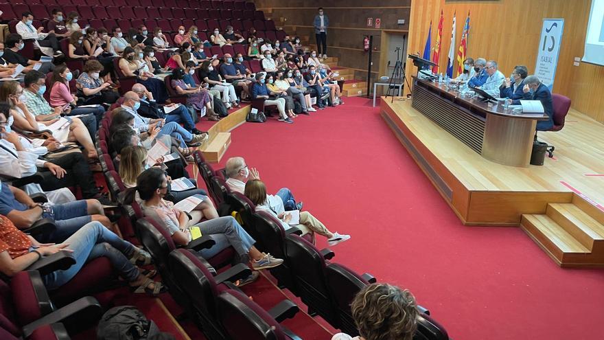 Investigadores de ISABIAL y del instituto de Neurociencias estrechan lazos