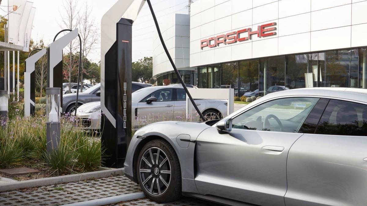 El cargador más rápido de España pertenece a Porsche Ibérica