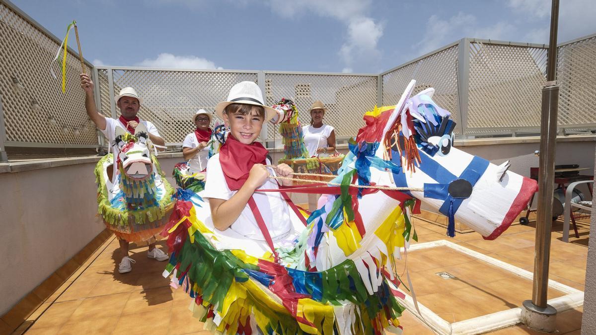 Los caballitos de fuego de la familia Domínguez en Gáldar