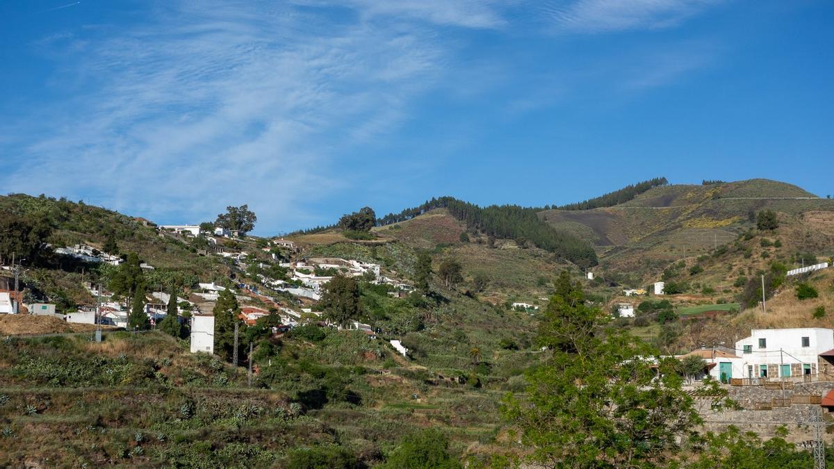 Tiempo en Canarias para el miércoles: cielos con nubes y claros y temperaturas apenas sin cambios. En la imagen, paisaje esta semana con cielo despejado en Juncalillo de Gáldar.