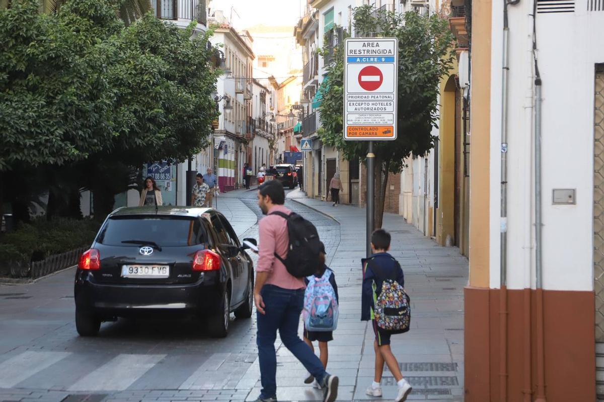Comienza el corte al tráfico de la calle Alfaros por las obras de remodelación
