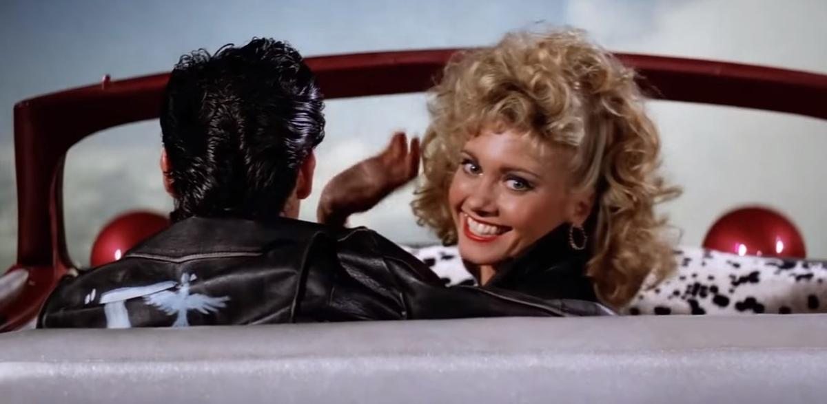 John Travolta y Olivia Newton-John, en la escena final de ‘Grease’