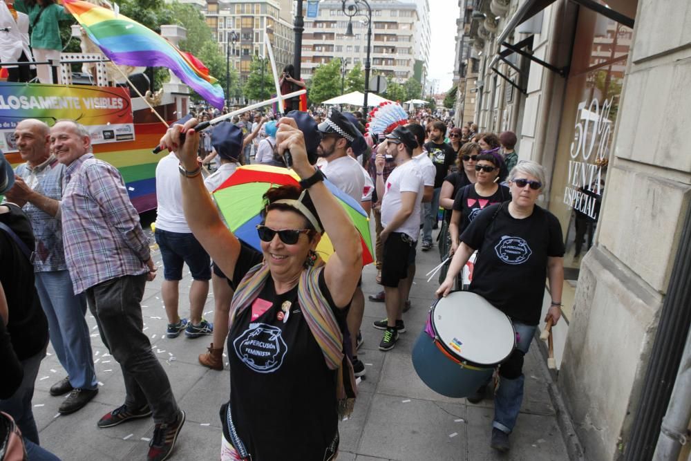 Desfile del orgullo LGTB por las calles gijonesas