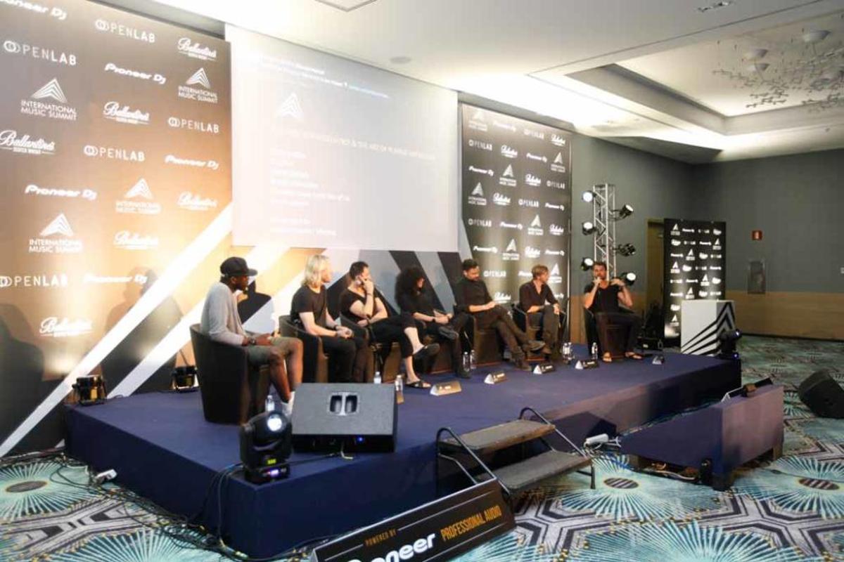 Yann Pissenem, fundador y CEO de Ushuaïa Ibiza, protagonizó ayer en el IMS una charla