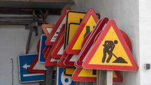 GRAF3404. MAHÓN (MENORCA), 30/03/2020.- Almacén de una empresa de construcción en Mahón (Menorca) durante el primer día del paro total de las actividades no esenciales, decimosexto día de aislamiento tras el estado de alarma decretado por el gobierno para frenar el avance del coronavirus. EFE/Ángeles Visdómine