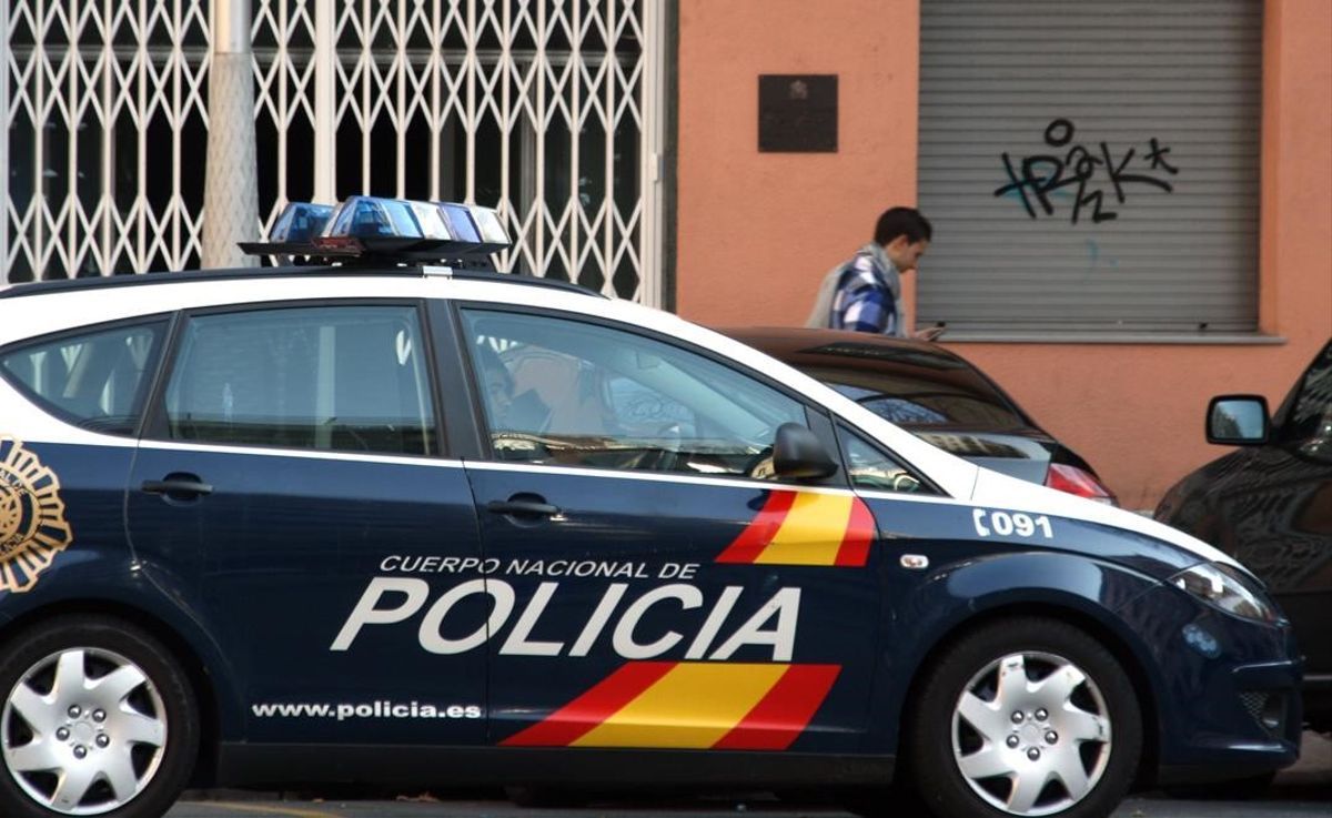 Vehículo del Cuerpo Nacional de Policía