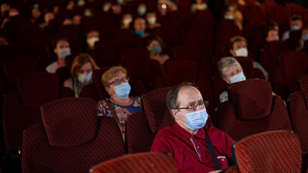 zentauroepp53899963 cine mascarillas200823193743 zentauroepp53899963 cine mascarillas200823193743