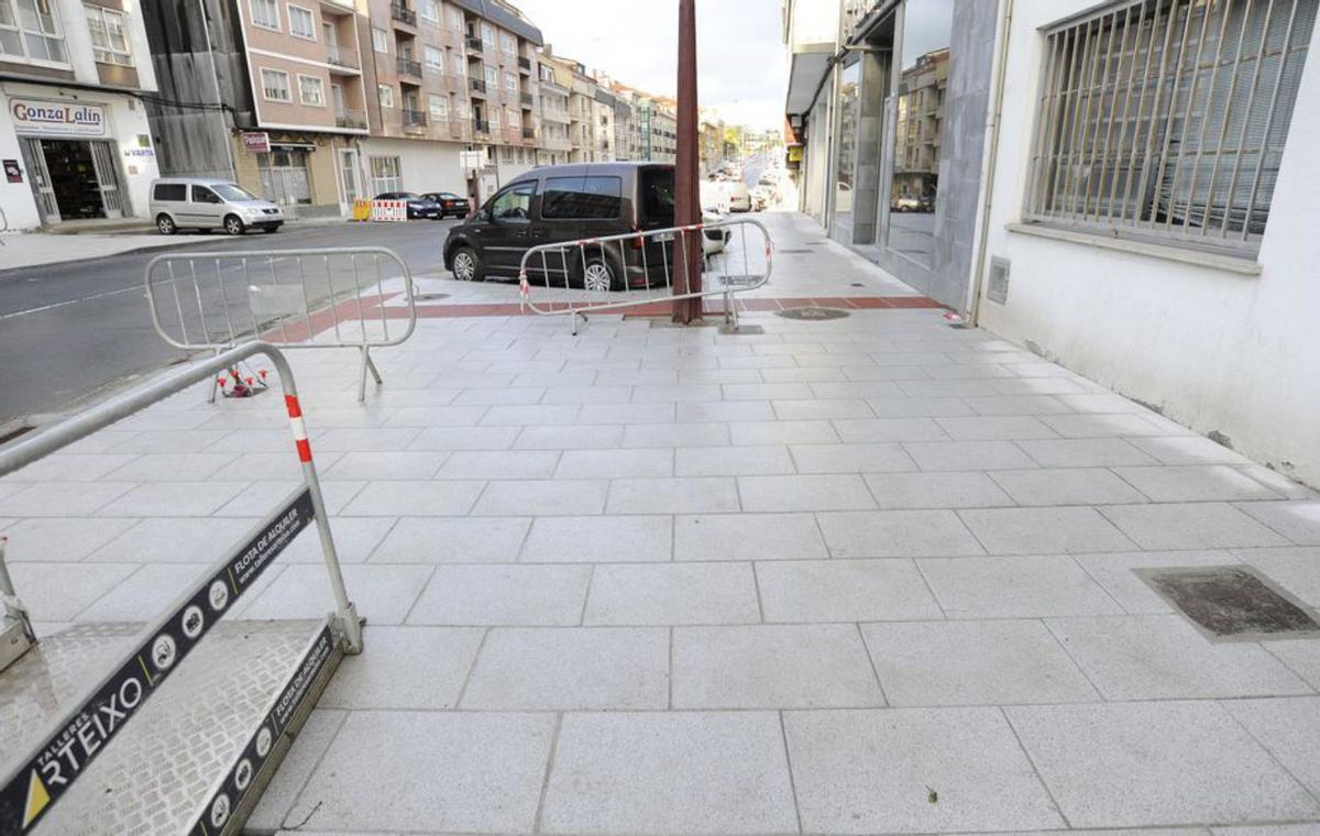 La reforma de Areal divide a los negocios: menos aparcamientos, pero más terrazas