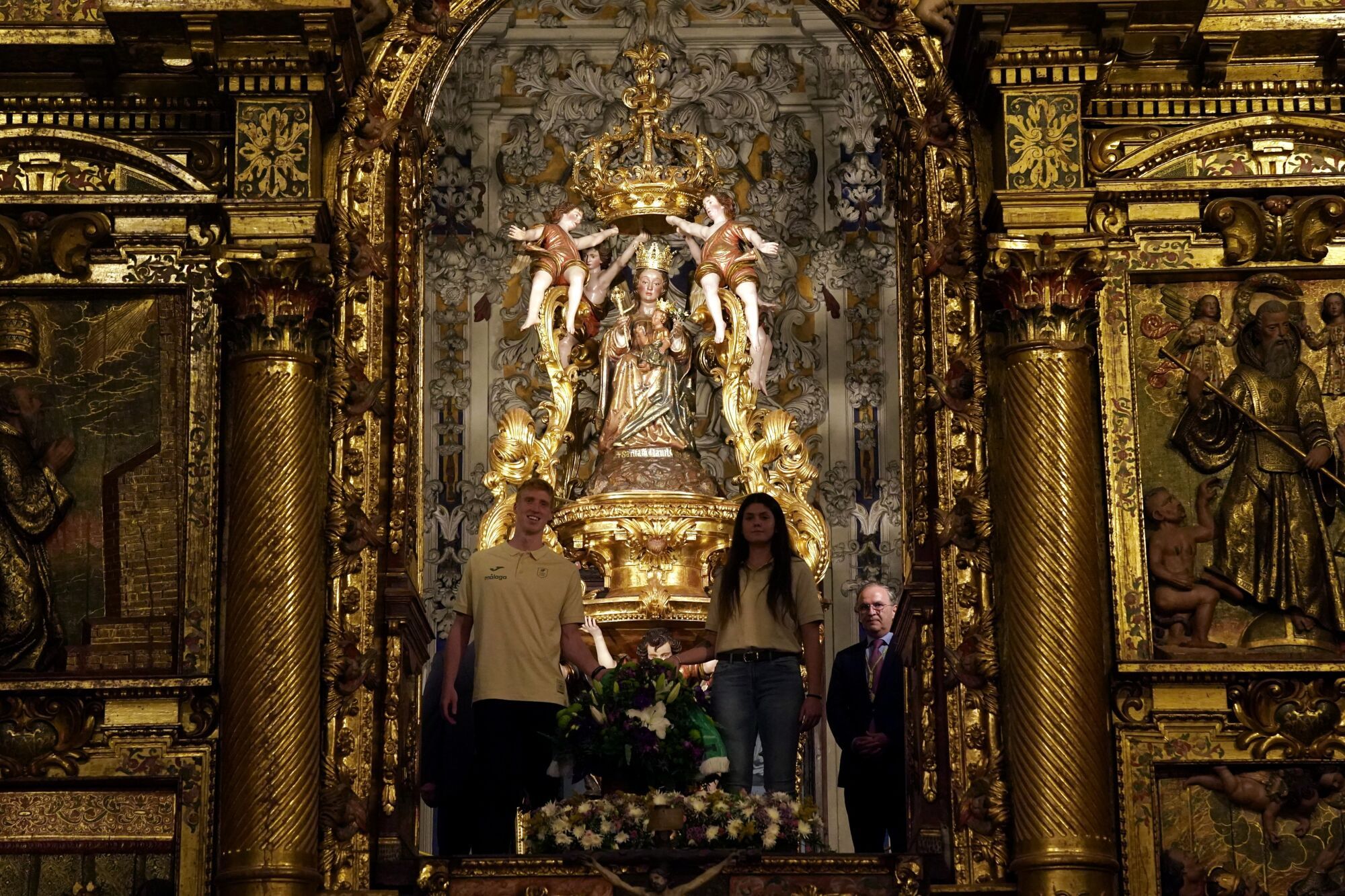 El Unicaja visita el Santuario de Nuestra Señora de la Victoria