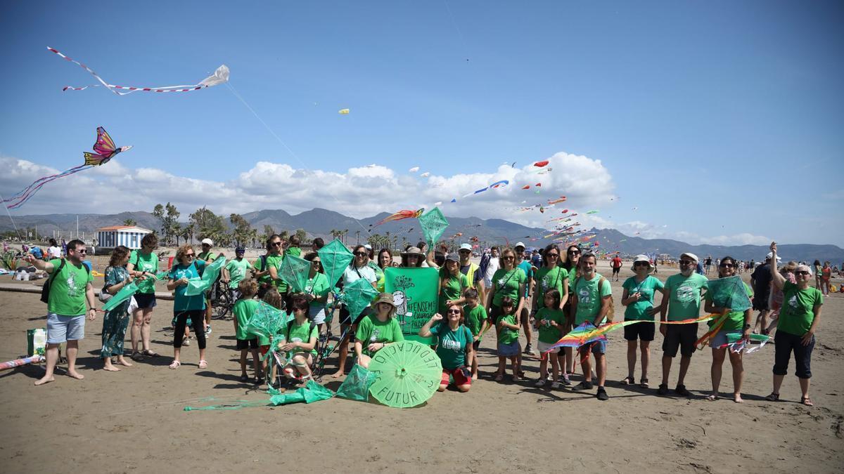 Vídeo: Familias y profesores convierten el Festival del Viento en un altavoz por la educación pública