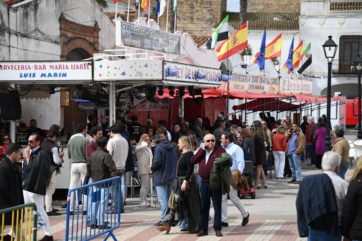 El ambiente hoy durante la feria de Olivenza.