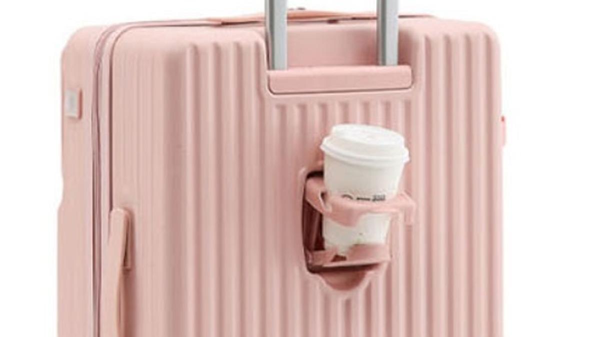 La maleta Barbiecore multifunción con cargador es el MacGyver de las  vacaciones - Cuore