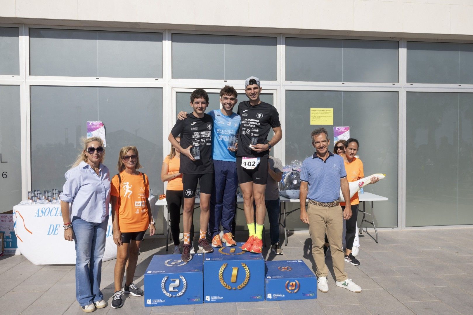 Así fue en imágenes una nueva edición de la carrera solidaria de AFA Torrevieja