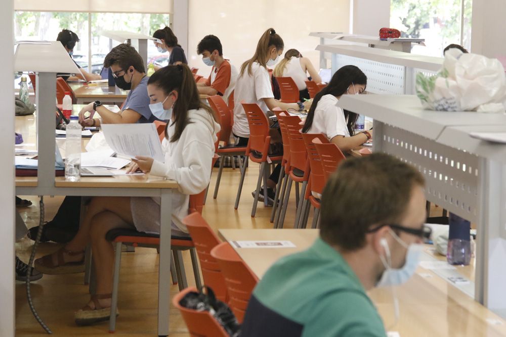 Las bibliotecas cordobesas a tope por los exámenes y la Pevau