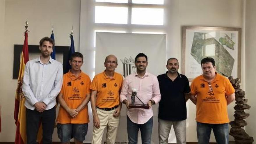 Sagredo felicita por el ascenso al club de ajedrez de Paterna