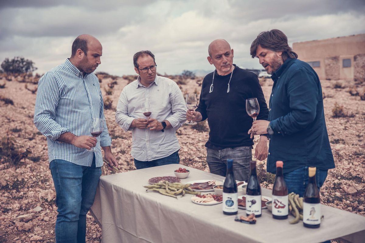 Javier, Ángel, Eric y Manuel - Bodega 5 Hormigas