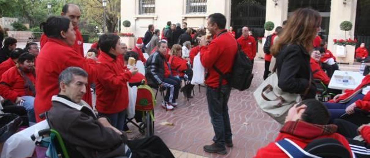 Xàtiva asumirá parte del copago de las prestaciones de nueve dependientes