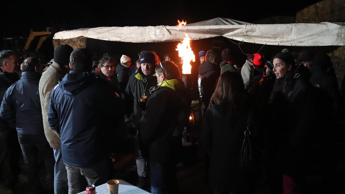 Els pagesos concentrats a Pontós.