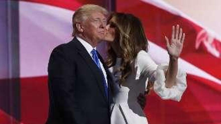 Trump y su mujer. // Reuters