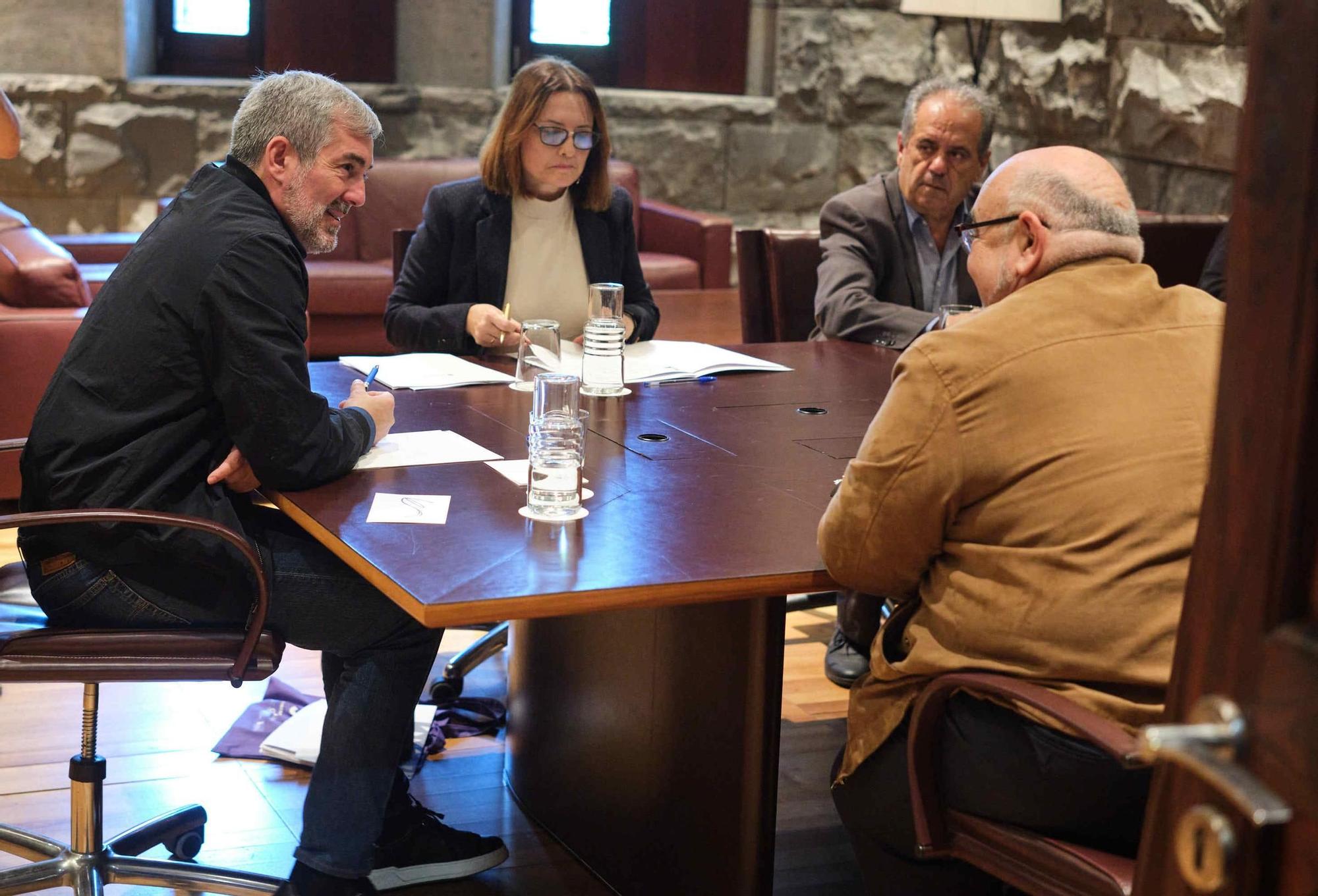 Reunión de Fernando Clavijo con representantes de Amnistía Internacional